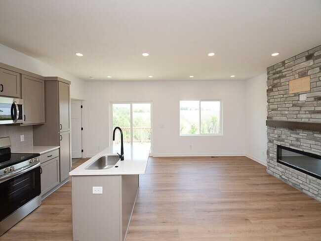 Foto del edificio - 14802-14804 Bruning Street