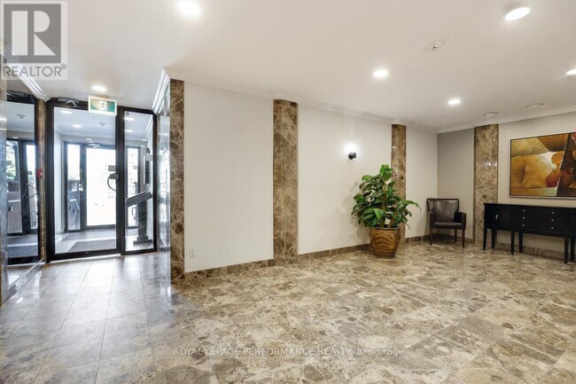 Photo du bâtiment - 100 Bruyère St