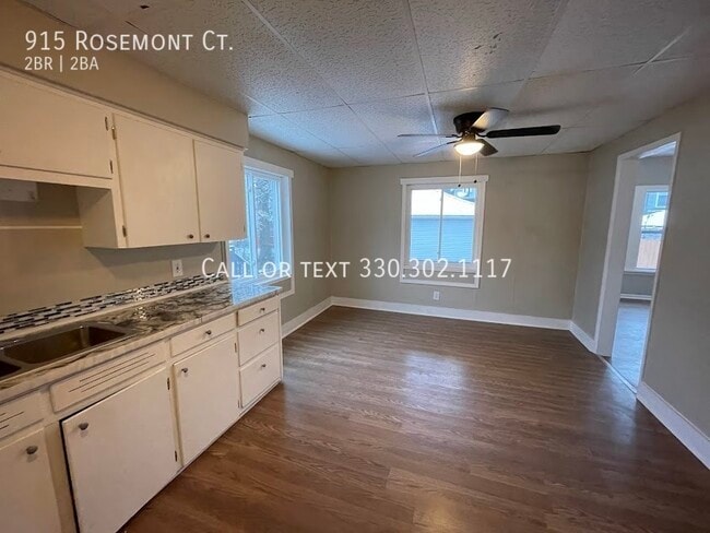 Building Photo - 2 Bedroom 1.5 Bathroom House for Rent