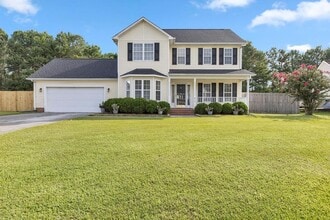 Building Photo - 816 N Cmns Dr