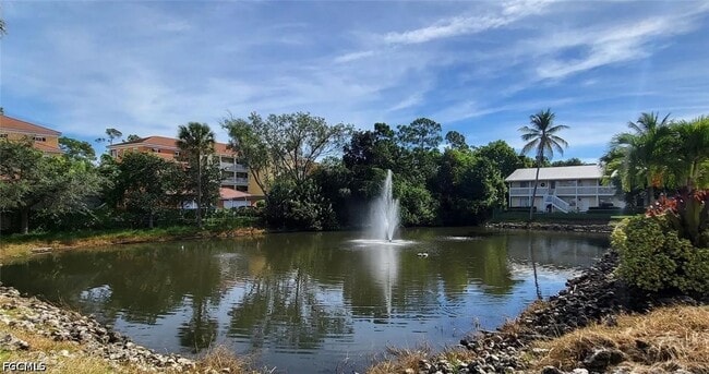Foto del edificio - 4611 Bayshore Dr