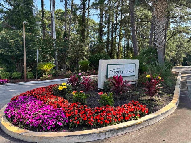 Building Photo - 4034 Fairway Lakes Dr
