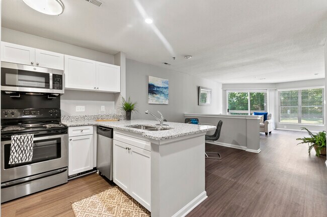 Apartments for Rent with a Swimming Pool Near Charter Woods ...