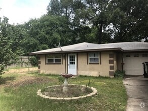 Building Photo - 123 Massingill Dr