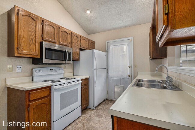 Building Photo - 4 br, 2 bath House - 8361 Steadman Dr