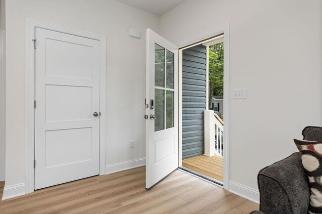 Foto del edificio - 1025 Frye St