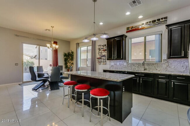 Building Photo - 1484 E Hummingbird Way