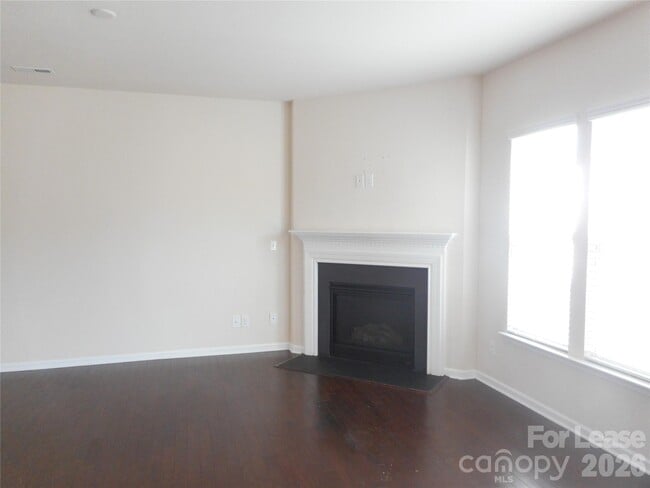 Foto del edificio - 6538 Portland Rose Ln