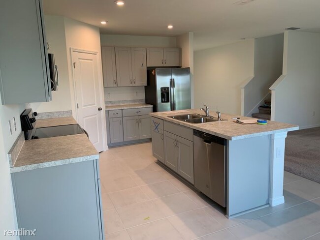 Building Photo - 5 br, 3 bath House - 420 Quarry Rock Cir