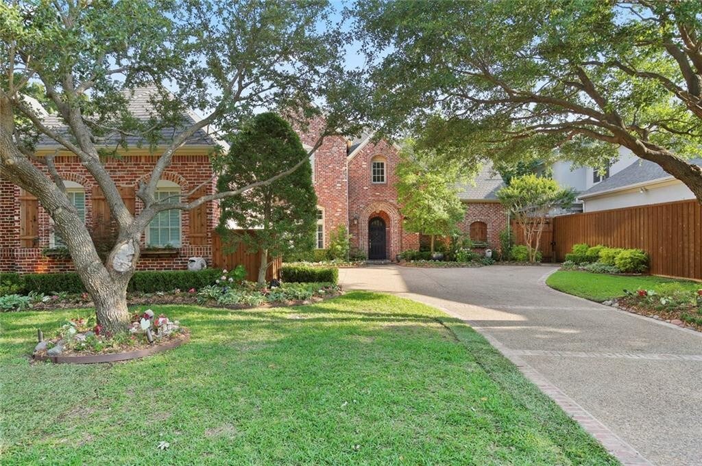 Primary Photo - 3105 Oak Hollow Dr