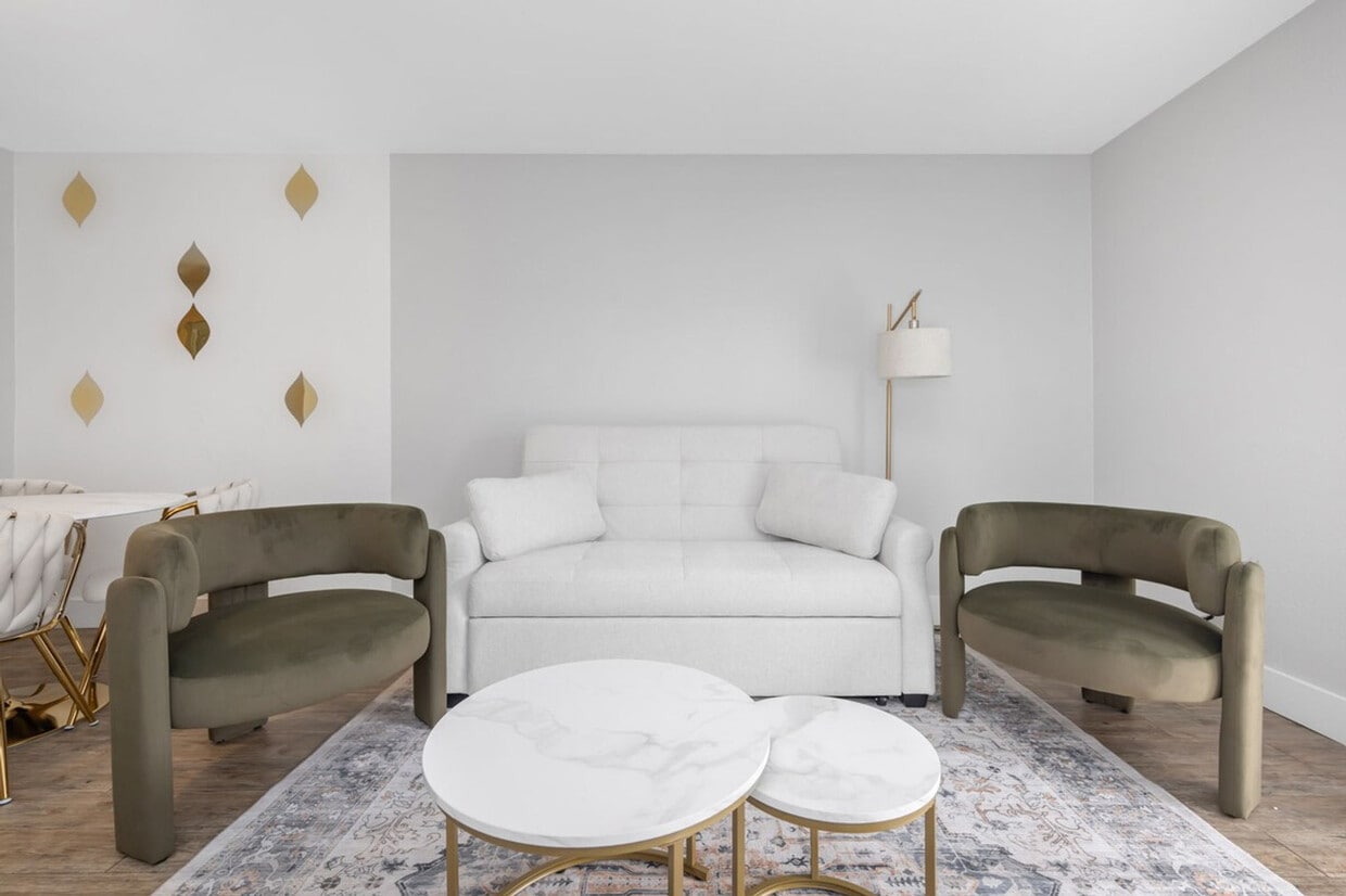 Foto principal - 4307 W Kennedy Blvd