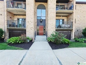 Building Photo - 867 Cold Spring Rd