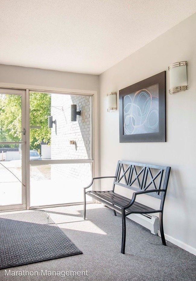 Foto del edificio - 7721 Chanhassen Rd