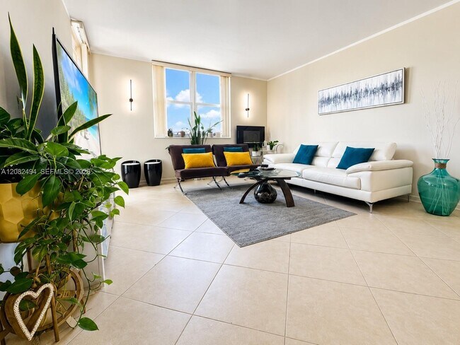 Foto del edificio - 3001 S Ocean Dr
