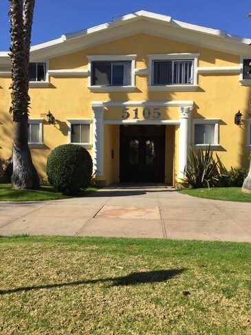 Foto del edificio - 5105 Woodman Ave
