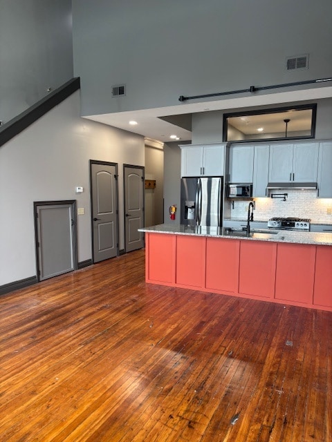 Área de cocina - 715 Jefferson Ave