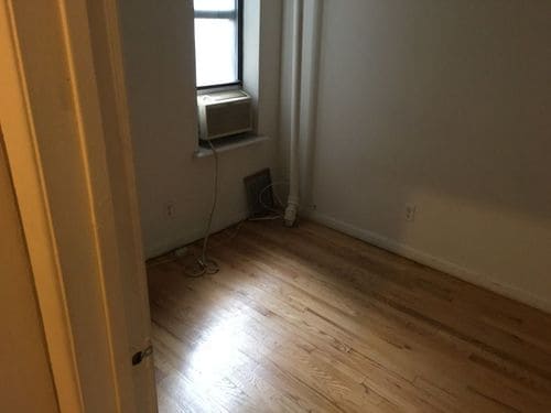 Building Photo - 333 E 55th St