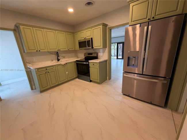 Foto del edificio - 2120 SW 84th Ave