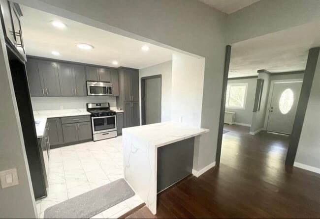Foto del edificio - 6541 Clear Springs Rd