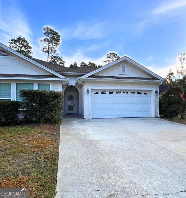 Building Photo - 582 Eagle Blvd