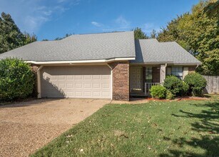 Building Photo - 1847 Pointer Ln