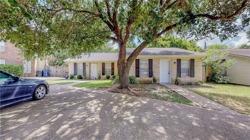 Primary Photo - 3328 Bluestem Cir