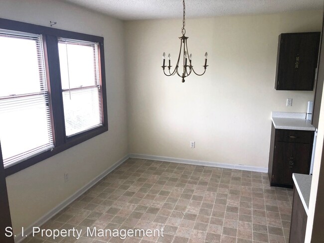 Building Photo - 75 Walton Ln
