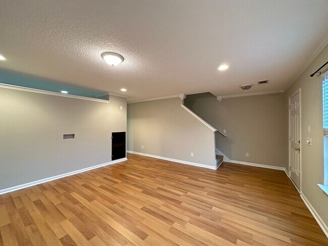 Foto del edificio - Beautiful townhome in Port Wentworth