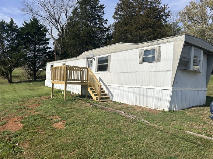 Foto principal - 2 Bedroom/1 Bathroom Mobile Home