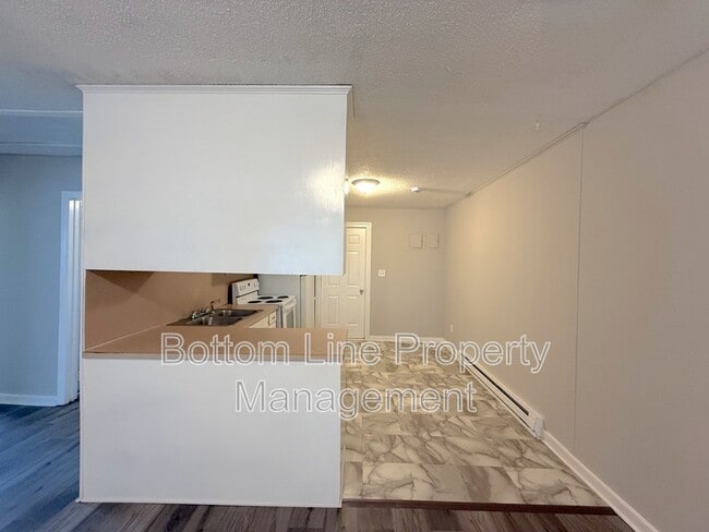 Building Photo - 2132 Brookneal Dr