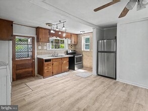 Building Photo - 5949 Conover Rd
