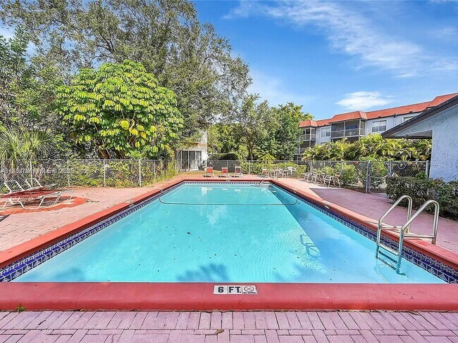 Building Photo - 8450 Lagos de Campo Blvd