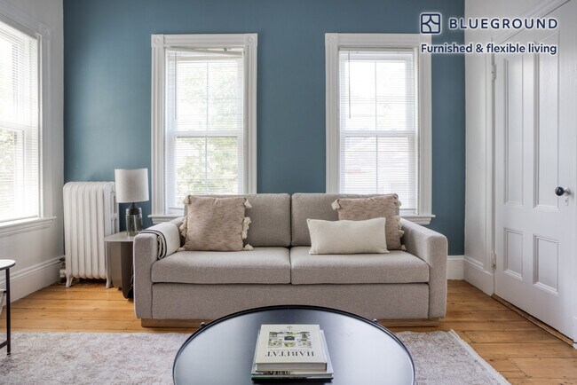 Foto del edificio - 32 Healey St