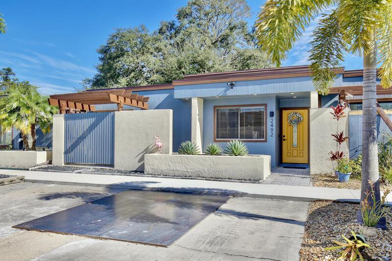 Foto principal - 2492 Barbados Drive