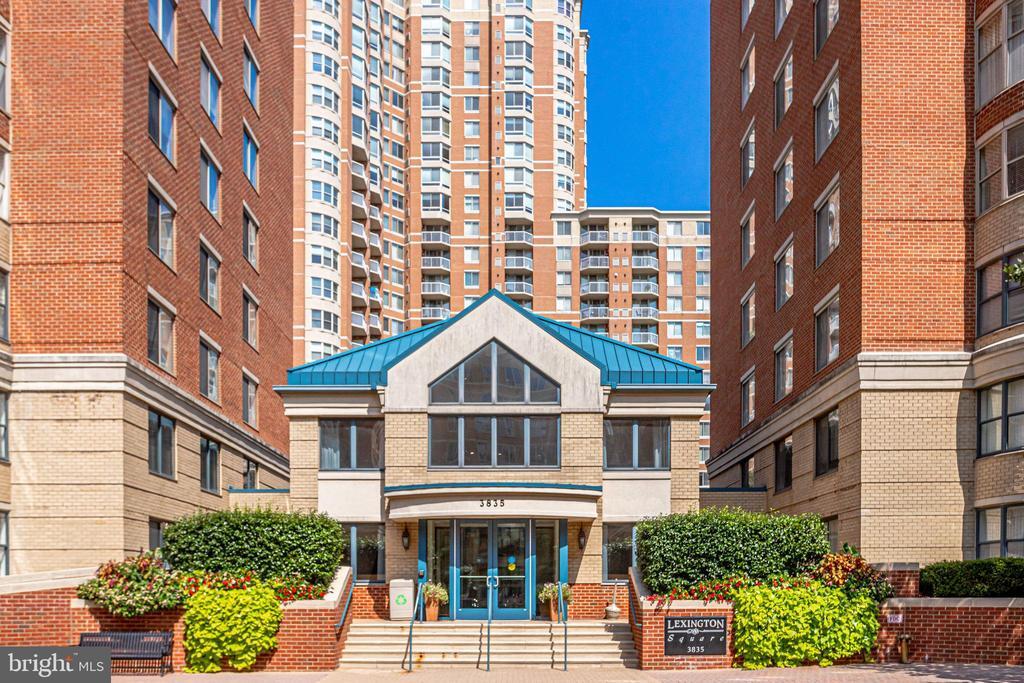 Foto principal - 3835 9th St N
