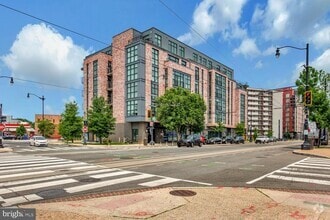 Building Photo - 1402 H St NE