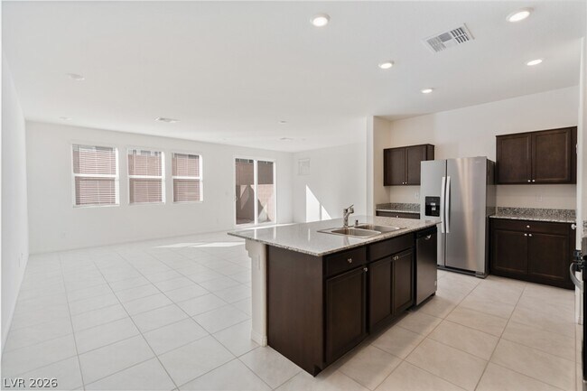 Foto del edificio - 9079 Vesey Ave