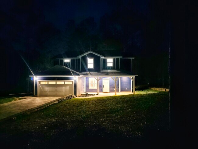 Foto del edificio - 4699 Meadow Lake Dr