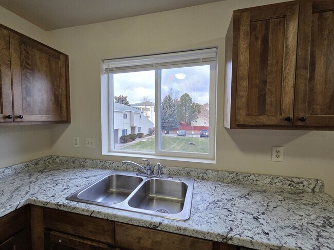 Foto del edificio - 1759 W Kagy Blvd