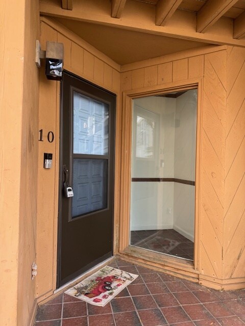 Foto principal - 310 74th Ave N