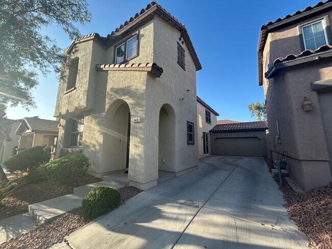 Building Photo - Great Henderson property