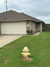 Building Photo - 1200 Fianna Pl Ct