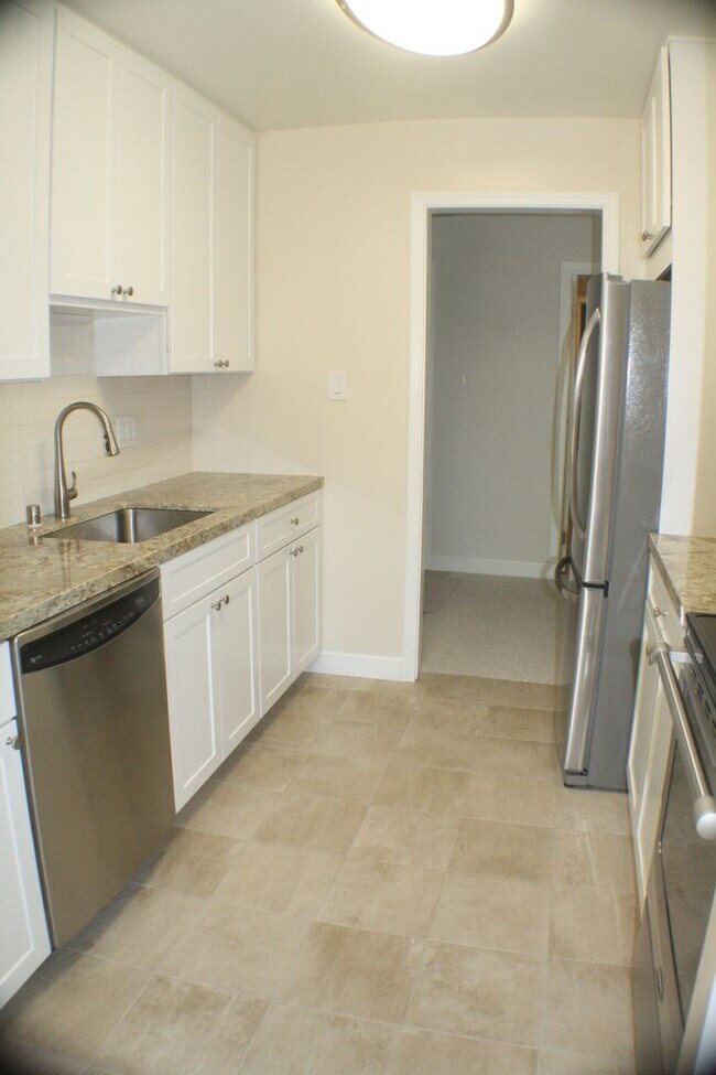 Foto del edificio - Stunning, large 1 bedroom at Woodlake