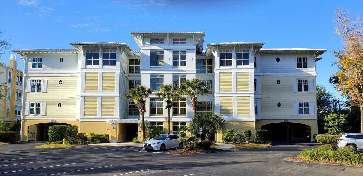 Primary Photo - Myrtle Beach - 3 Bedroom / 3 Bath Villa Ma...