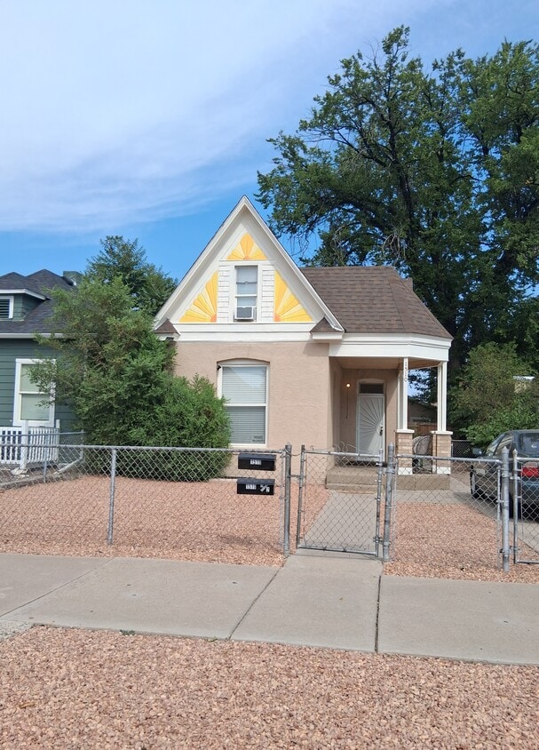 Primary Photo - 1510 E Routt Ave