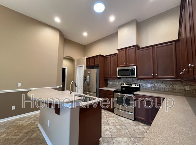 Foto del edificio - 8426 White Poplar Dr