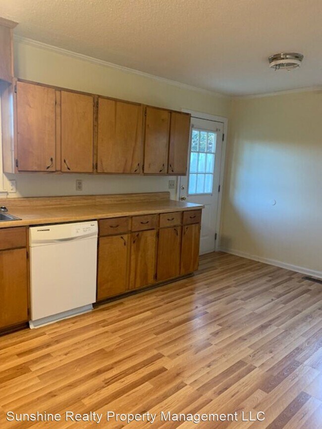 Foto del edificio - 3 br, 1 bath House - 315 E. Dameron Ave