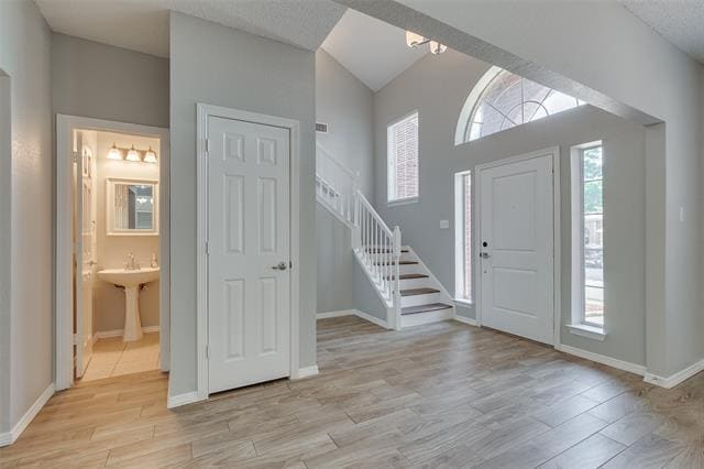 Building Photo - 4901 Landrun Ln