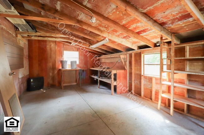 Building Photo - Now ready 3 bed home in Leo