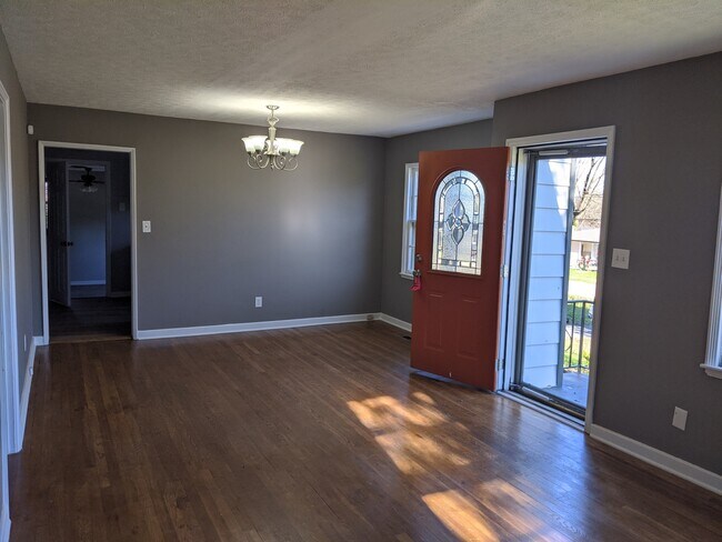 Building Photo - 1423 Hickory Valley Rd